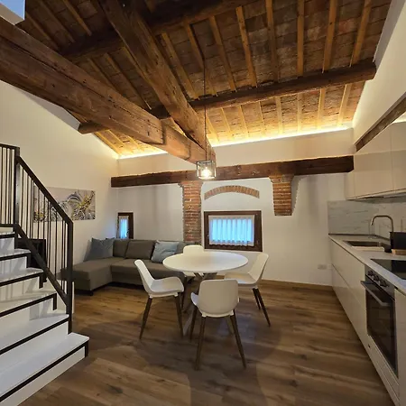 Residenze La Barchessa 아파트 *